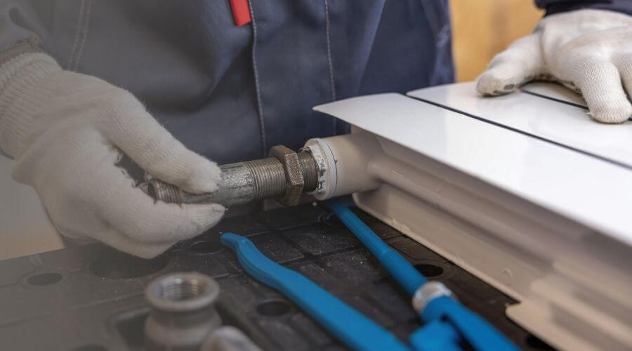 Expert burst pipe repair services in Richlands, NC